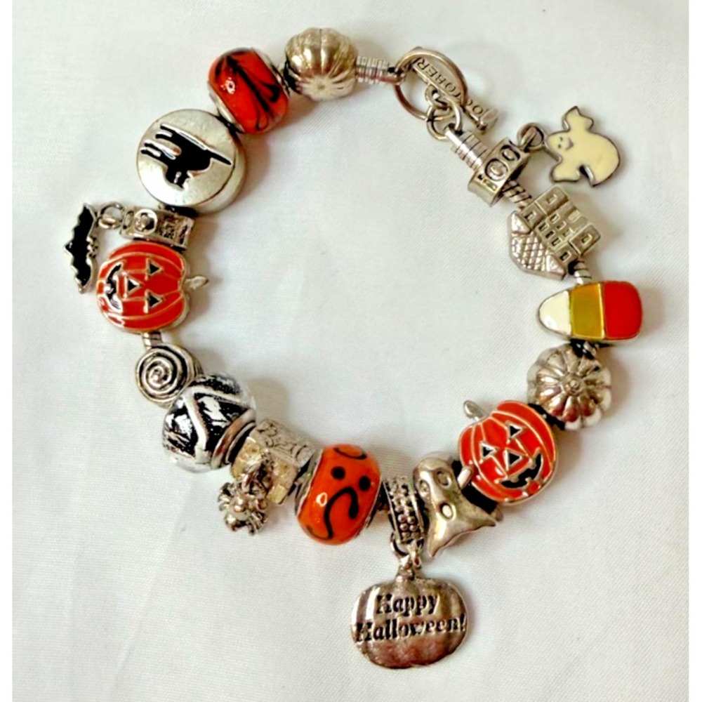 WILLABEE and WARD Charm Bracelet October Halloween Pumpkin Danbury Silver 8"